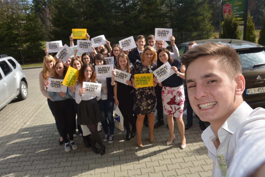 Global money week
