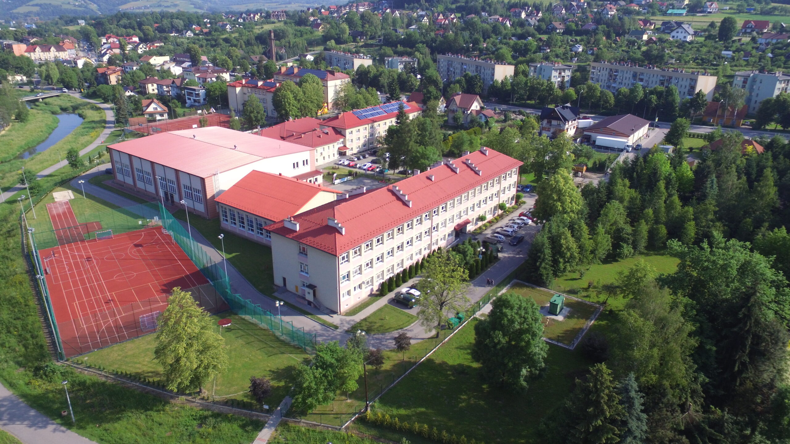 Wrzesień- miesiąc Pamięci i początków…