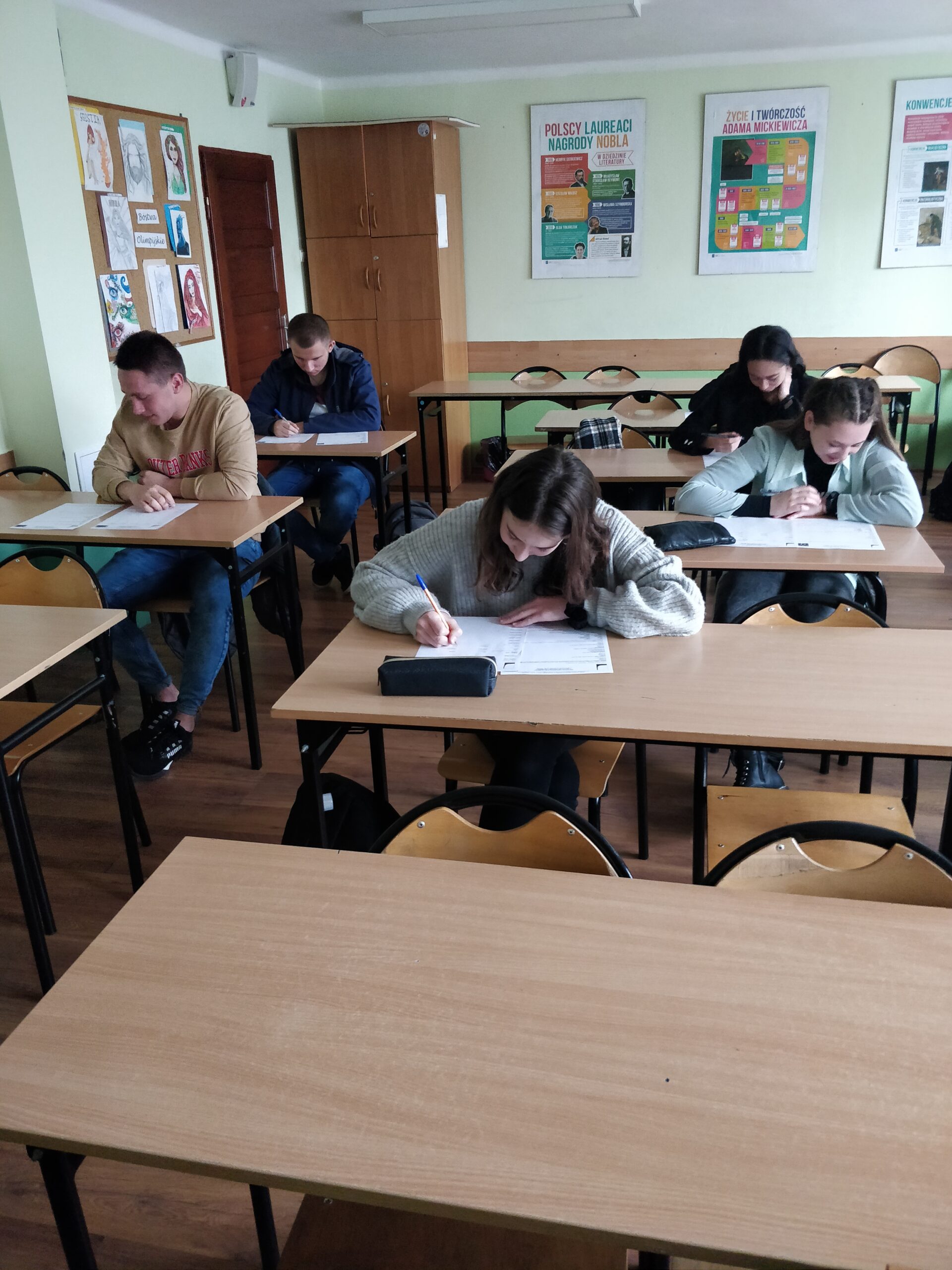 Sukces naszych uczniów w Olimpiadzie z Języka Polskiego
