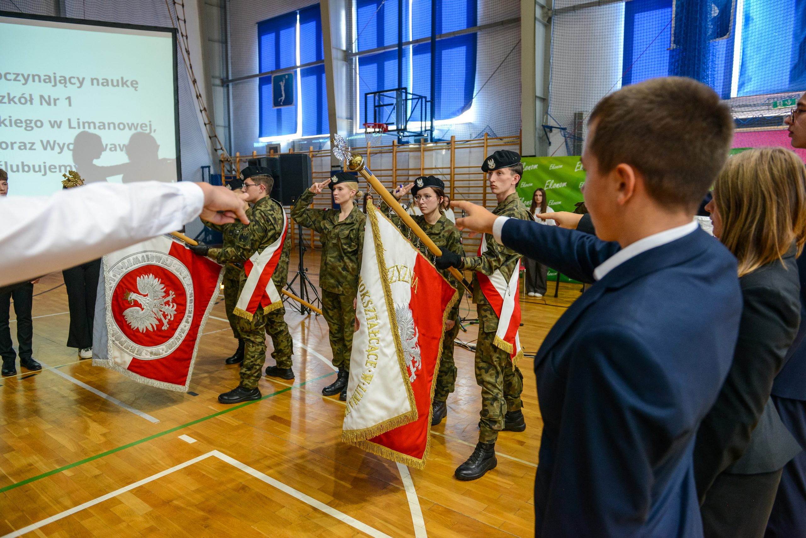 Uroczyste ślubowanie uczniów klas pierwszych